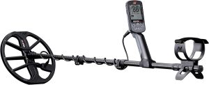 7. MINELAB Equinox 900 Metal Detector